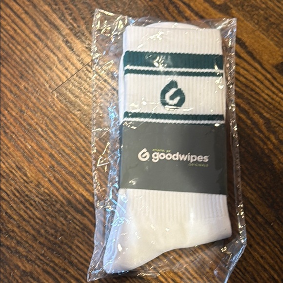 Goodwipes Other - White and Green Men's Casual Socks